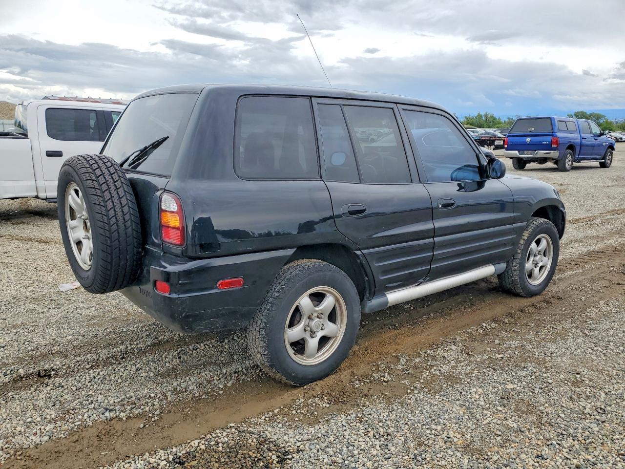 1999 TOYOTA RAV4 BASE photo 5