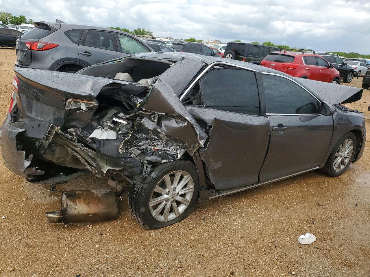 2012 TOYOTA CAMRY XLE photo 5