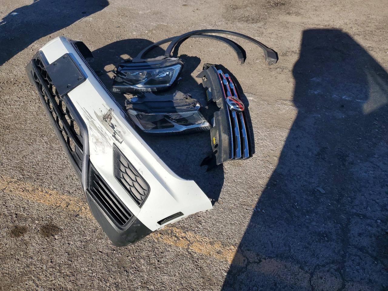 2021 VOLKSWAGEN TIGUAN S photo 13
