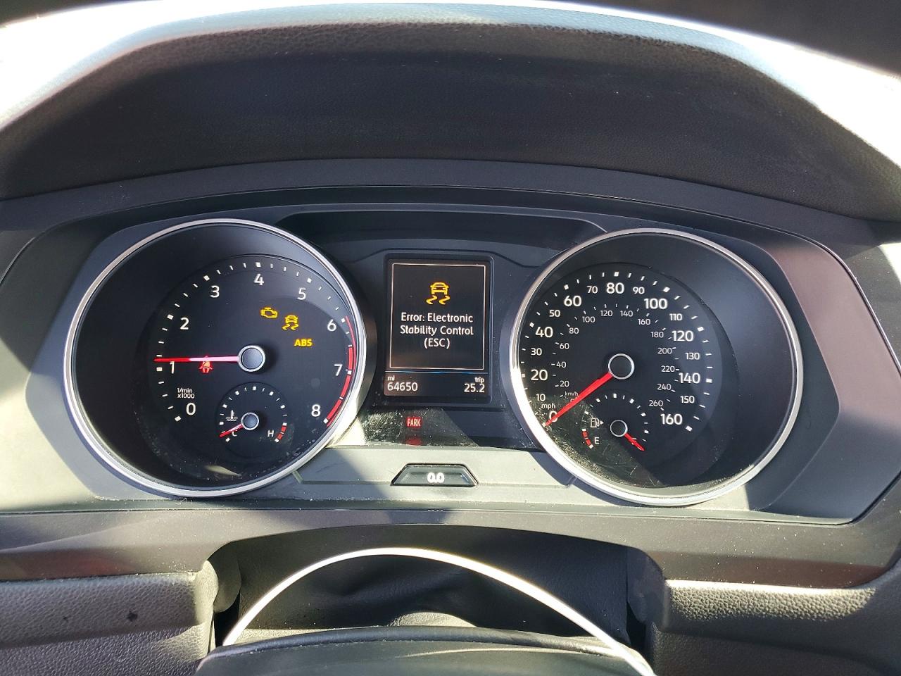 2021 VOLKSWAGEN TIGUAN S photo 9