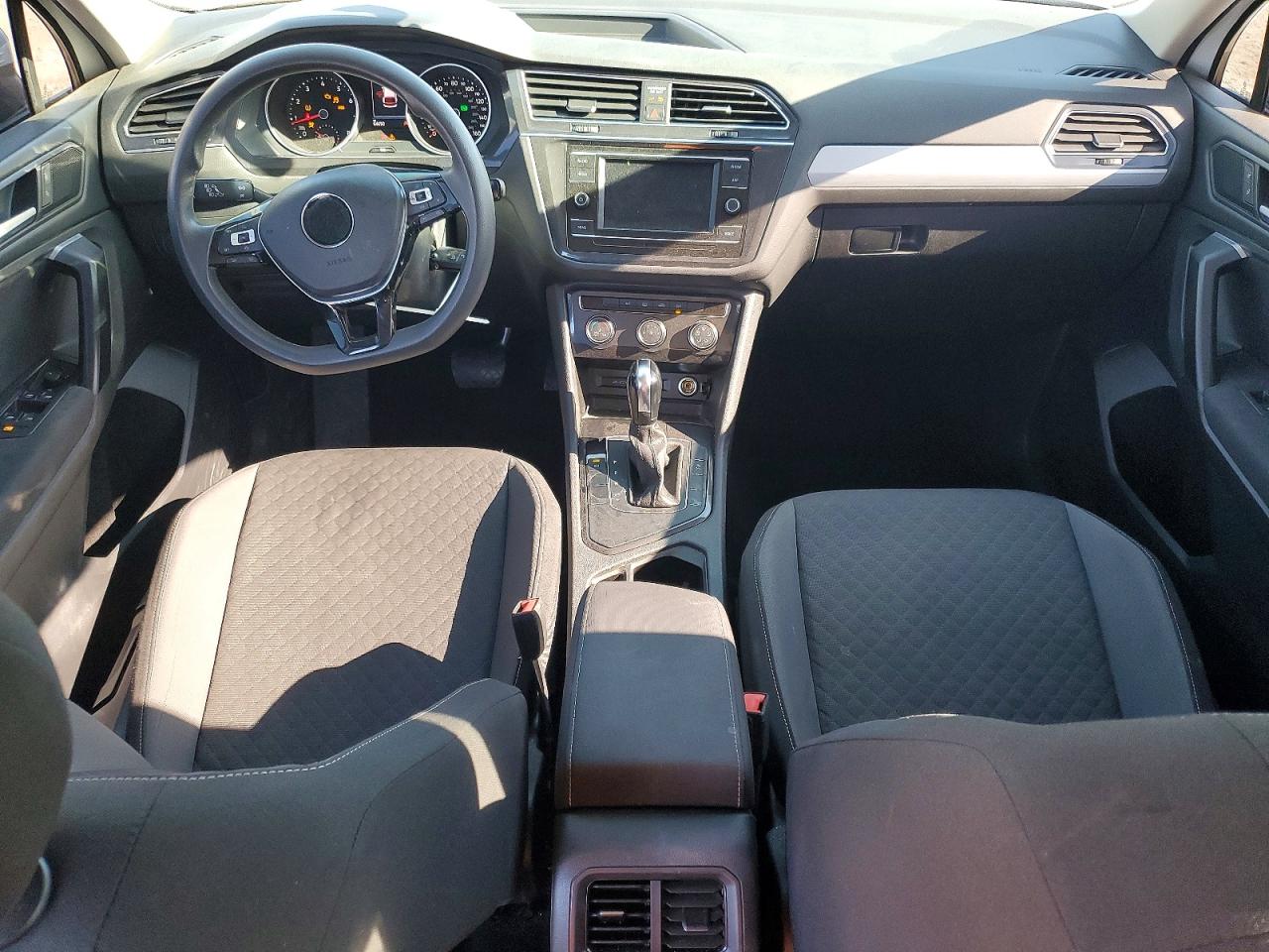 2021 VOLKSWAGEN TIGUAN S photo 8