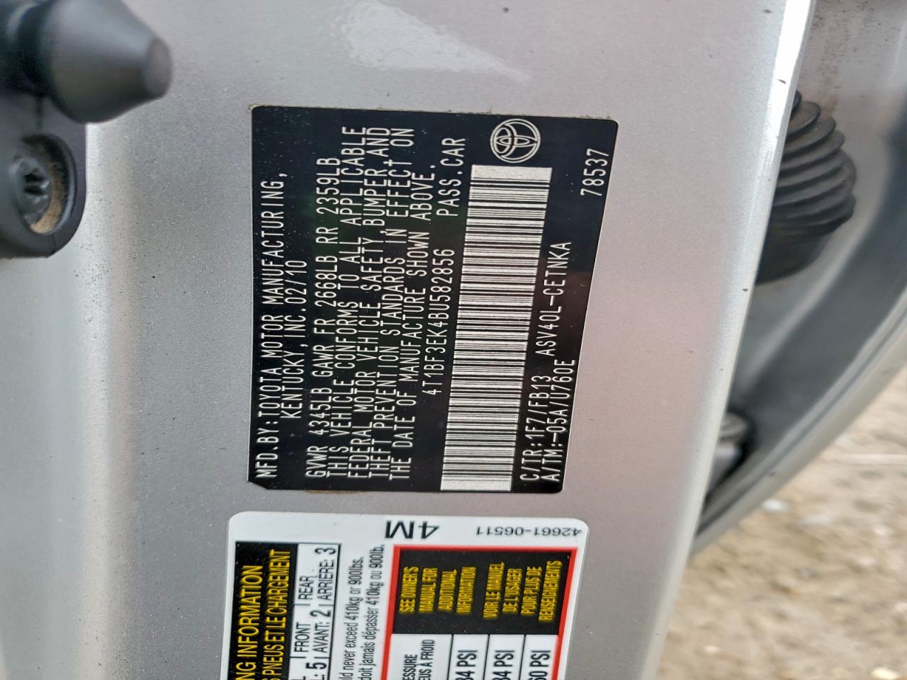2011 TOYOTA CAMRY photo 34