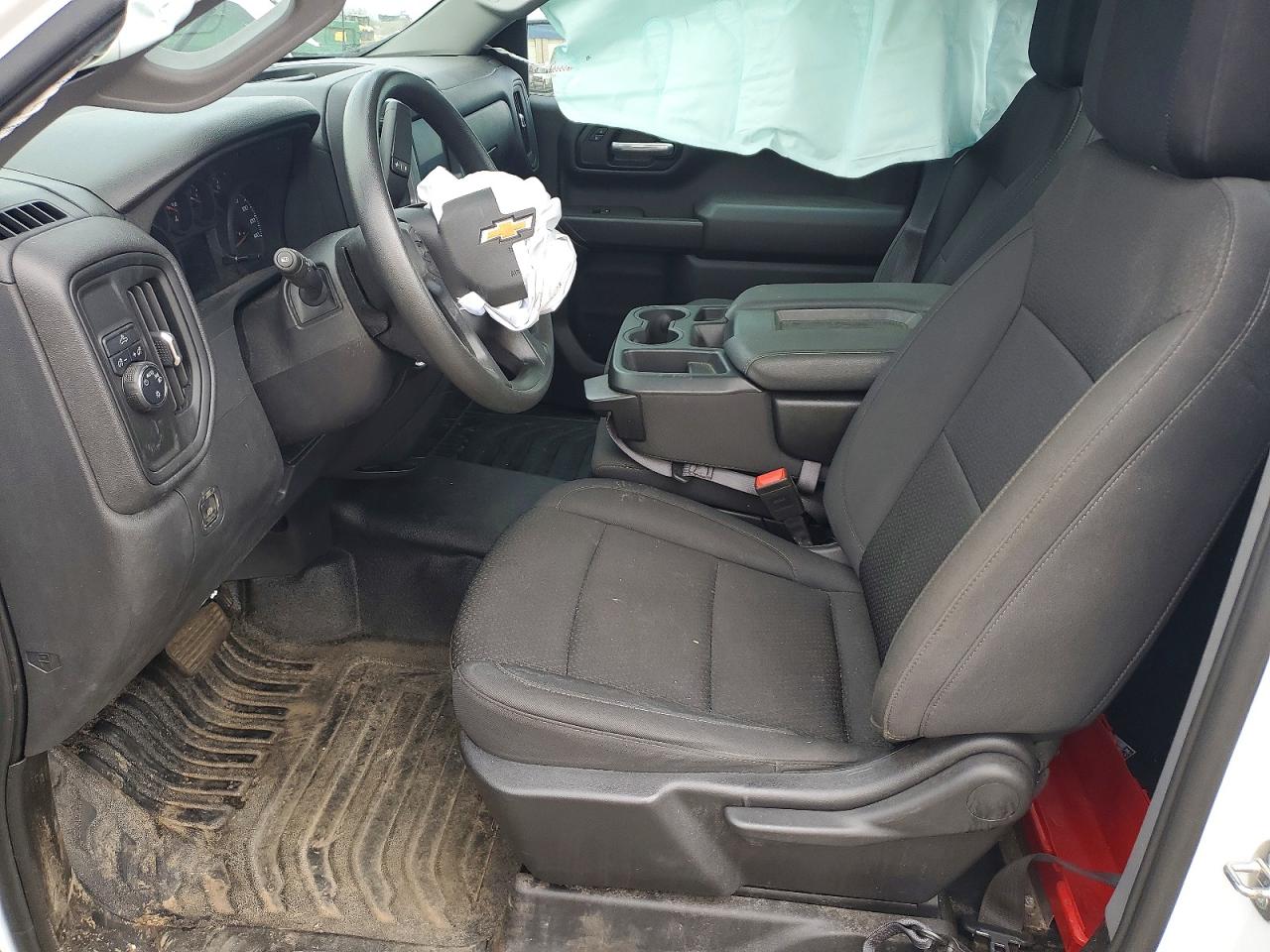 2024 CHEVROLET SILVERADO C1500 photo 13