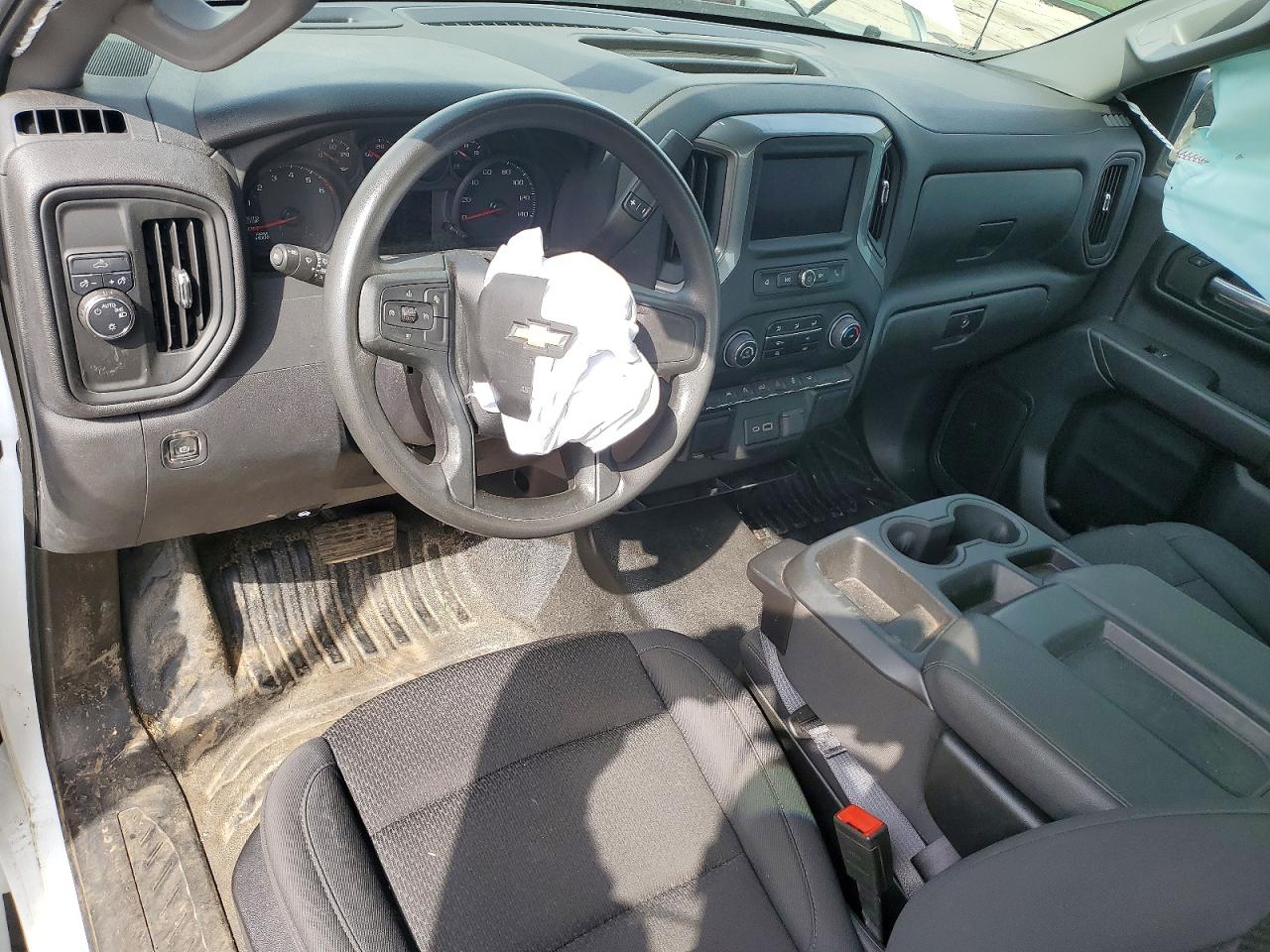 2024 CHEVROLET SILVERADO C1500 photo 15