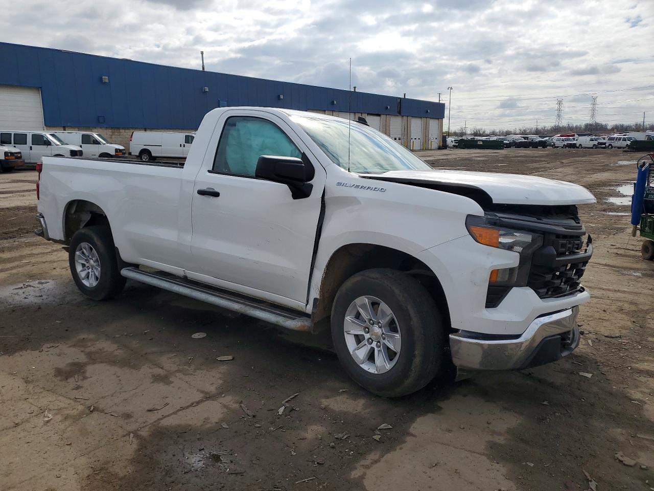 2024 CHEVROLET SILVERADO C1500 photo 7