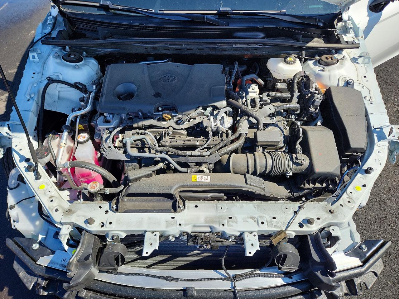 2025 TOYOTA CAMRY SE photo 11
