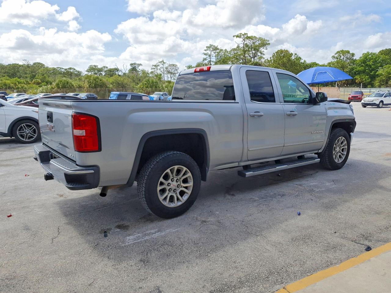 2015 GMC SIERRA C1500 SLE photo 5