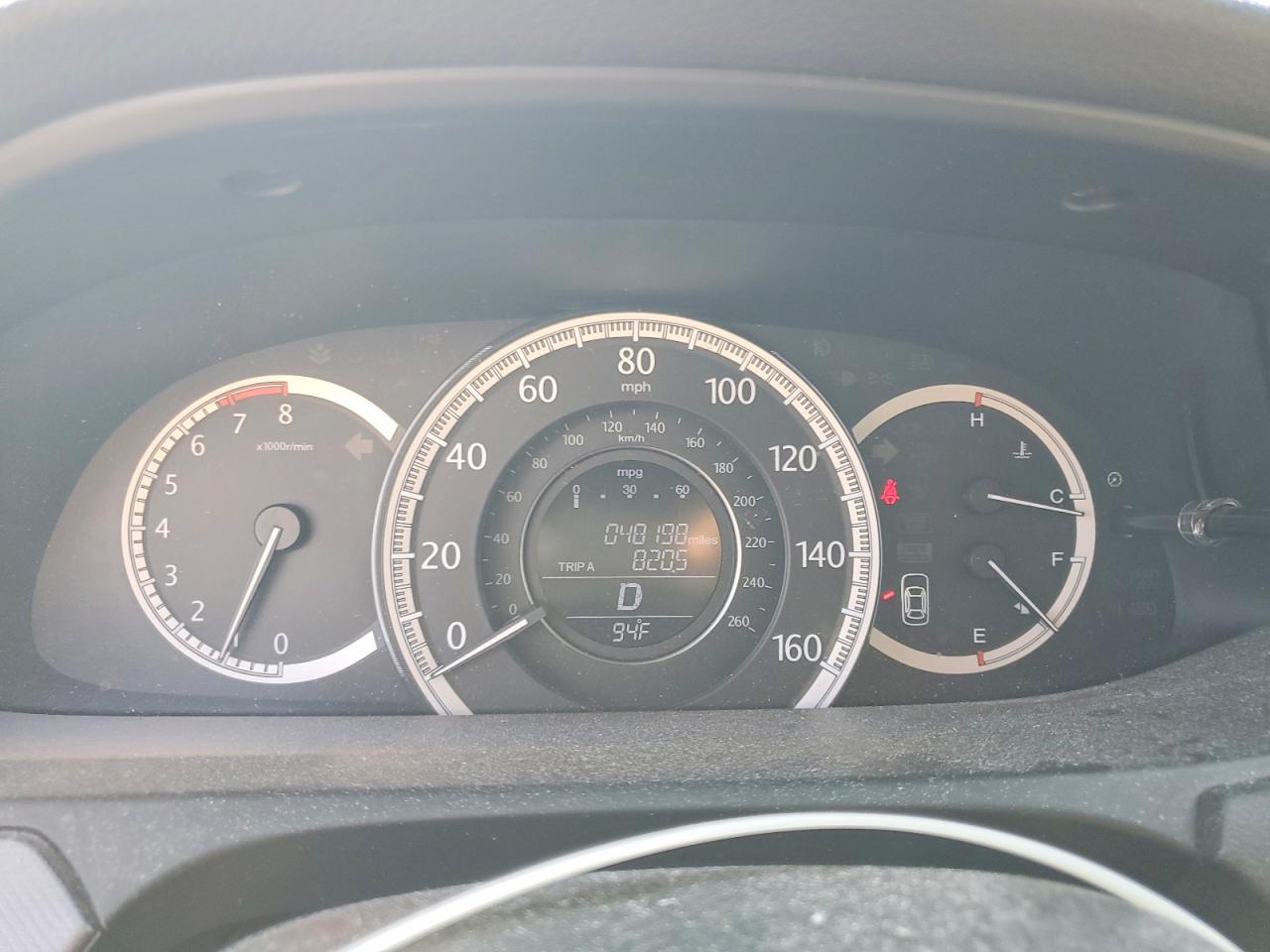 2013 HONDA ACCORD LX photo 25