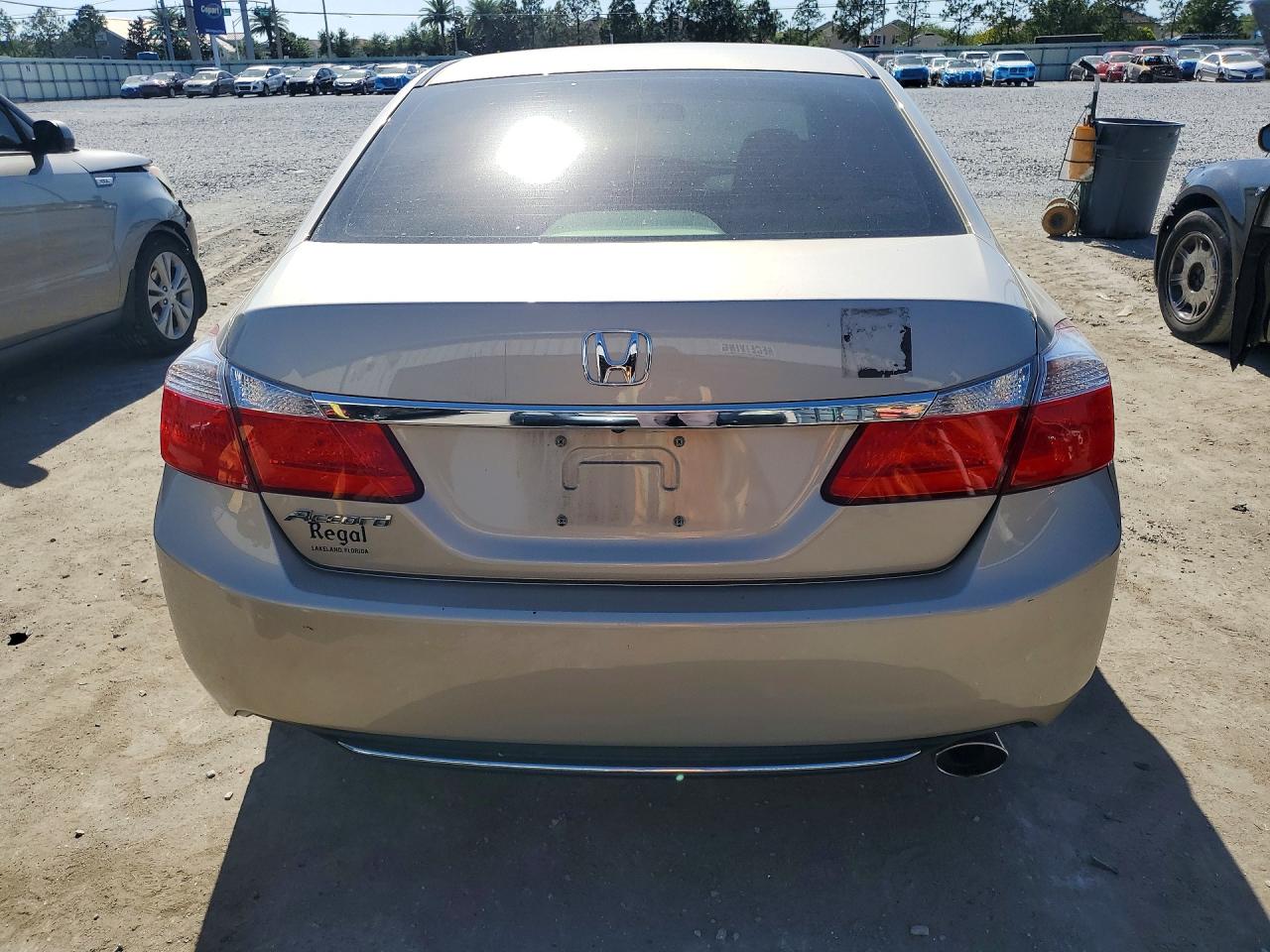 2013 HONDA ACCORD LX photo 16