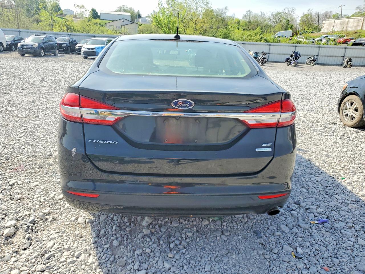 2017 FORD FUSION SE photo 11