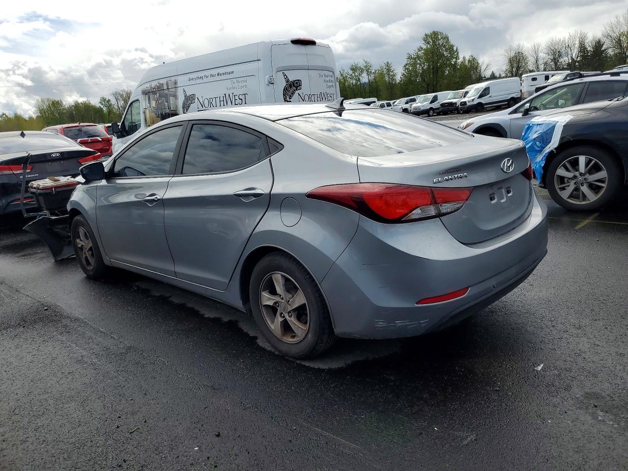 2015 HYUNDAI ELANTRA SE photo 3