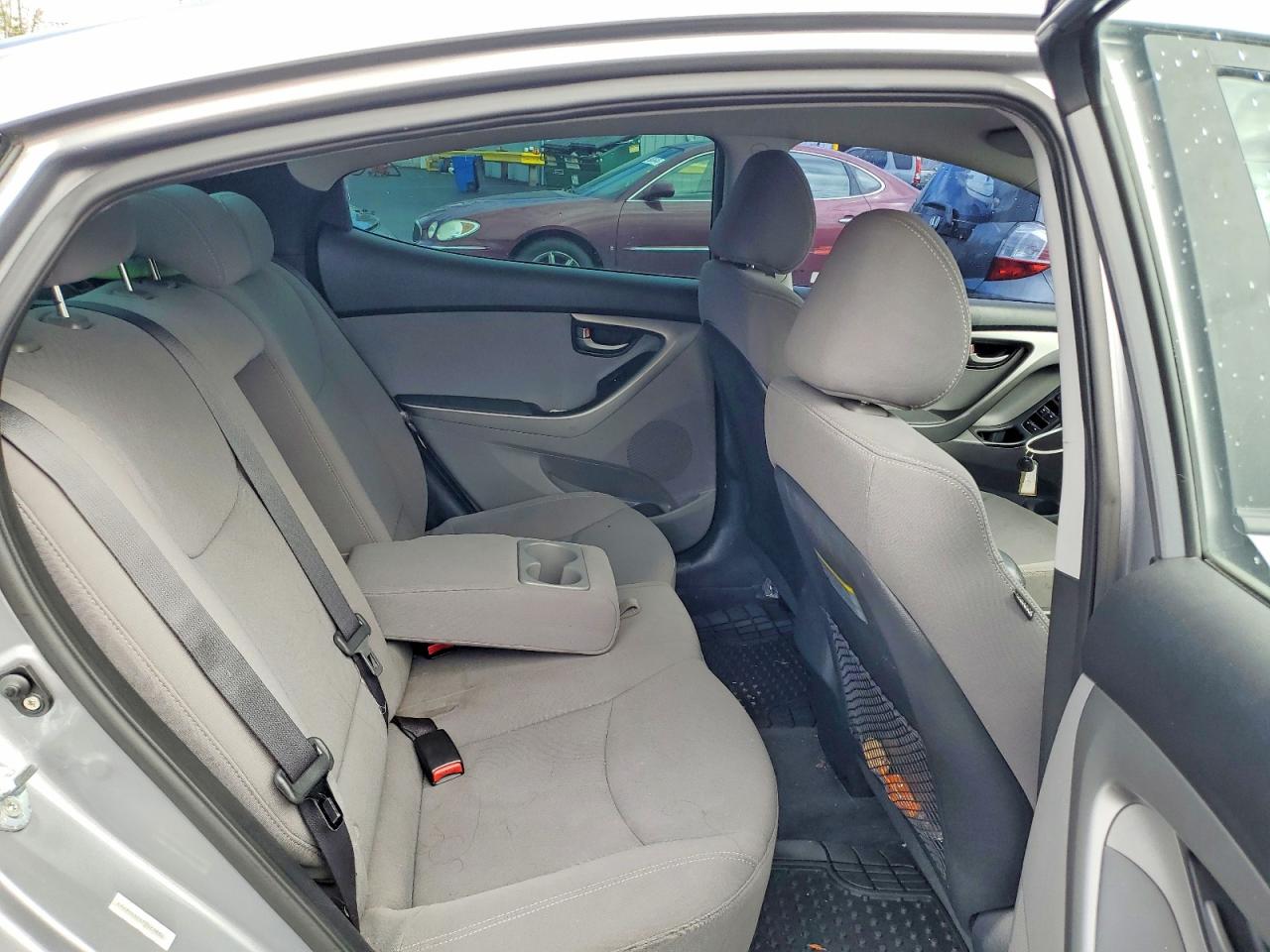2015 HYUNDAI ELANTRA SE photo 19