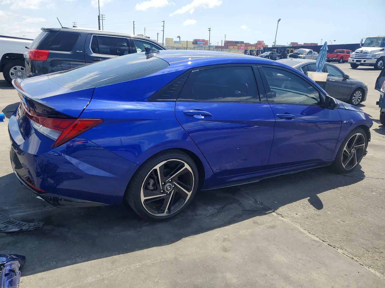2023 HYUNDAI ELANTRA photo 5