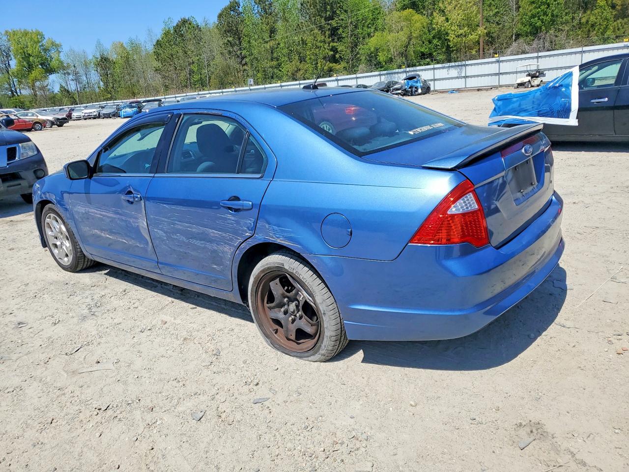 2010 FORD FUSION SE photo 4