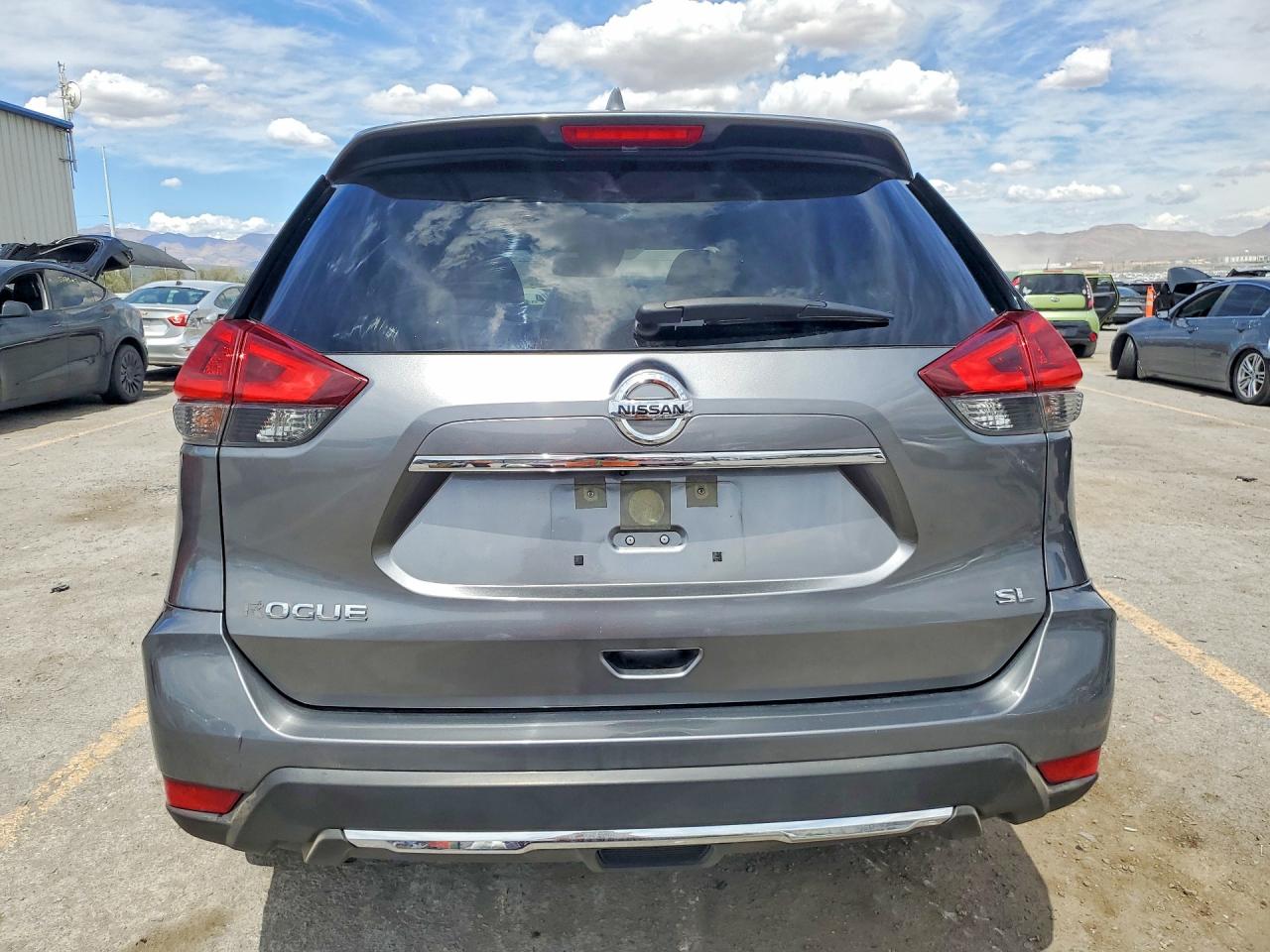2018 NISSAN ROGUE SL photo 6