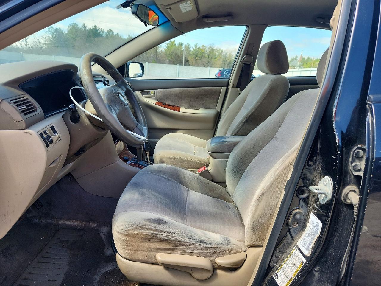 2006 TOYOTA COROLLA LE photo 19
