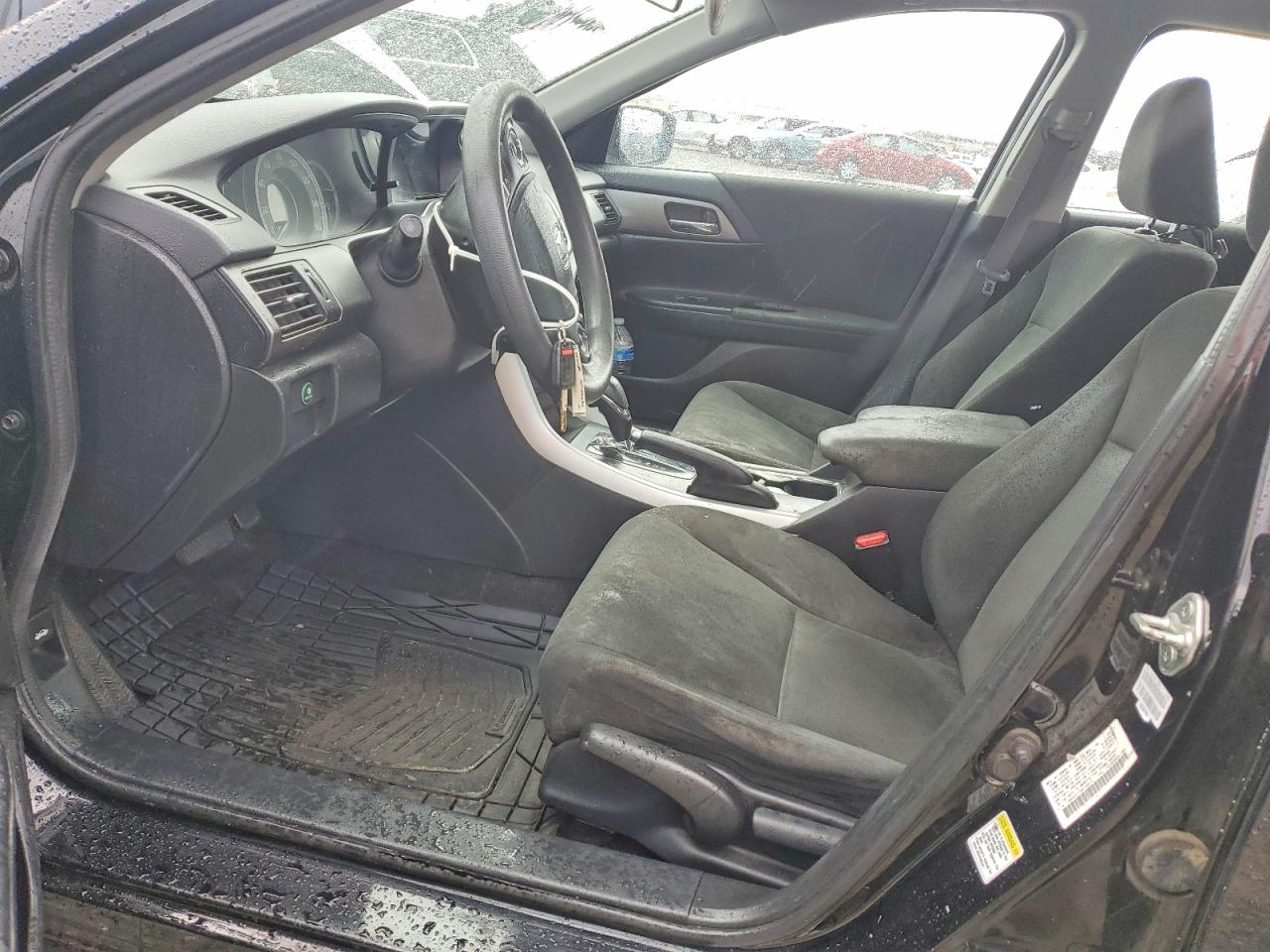 2013 HONDA ACCORD LX photo 19
