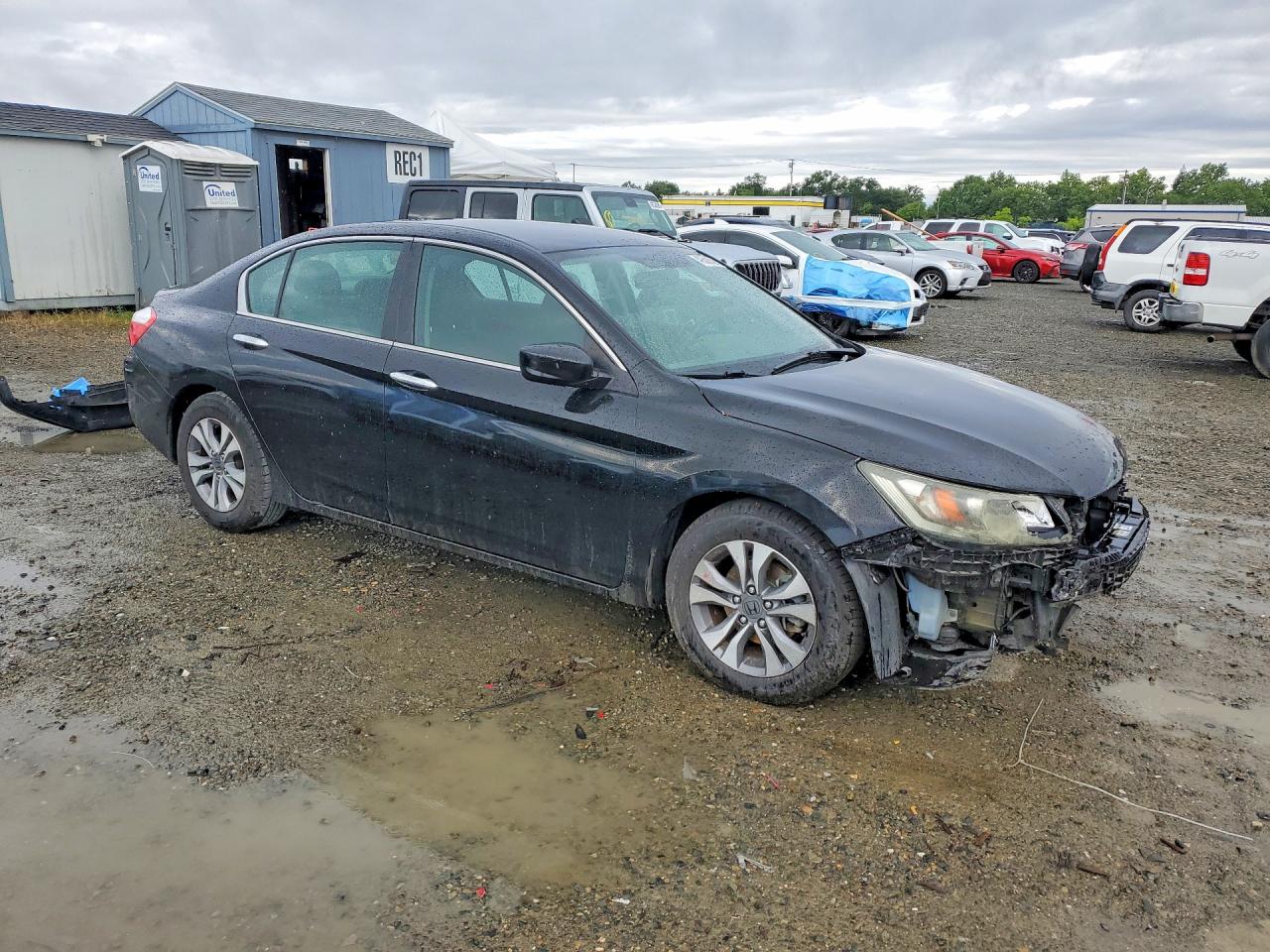 2013 HONDA ACCORD LX photo 10