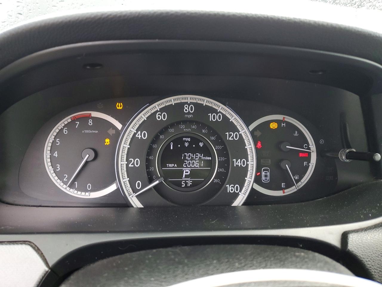 2013 HONDA ACCORD LX photo 25