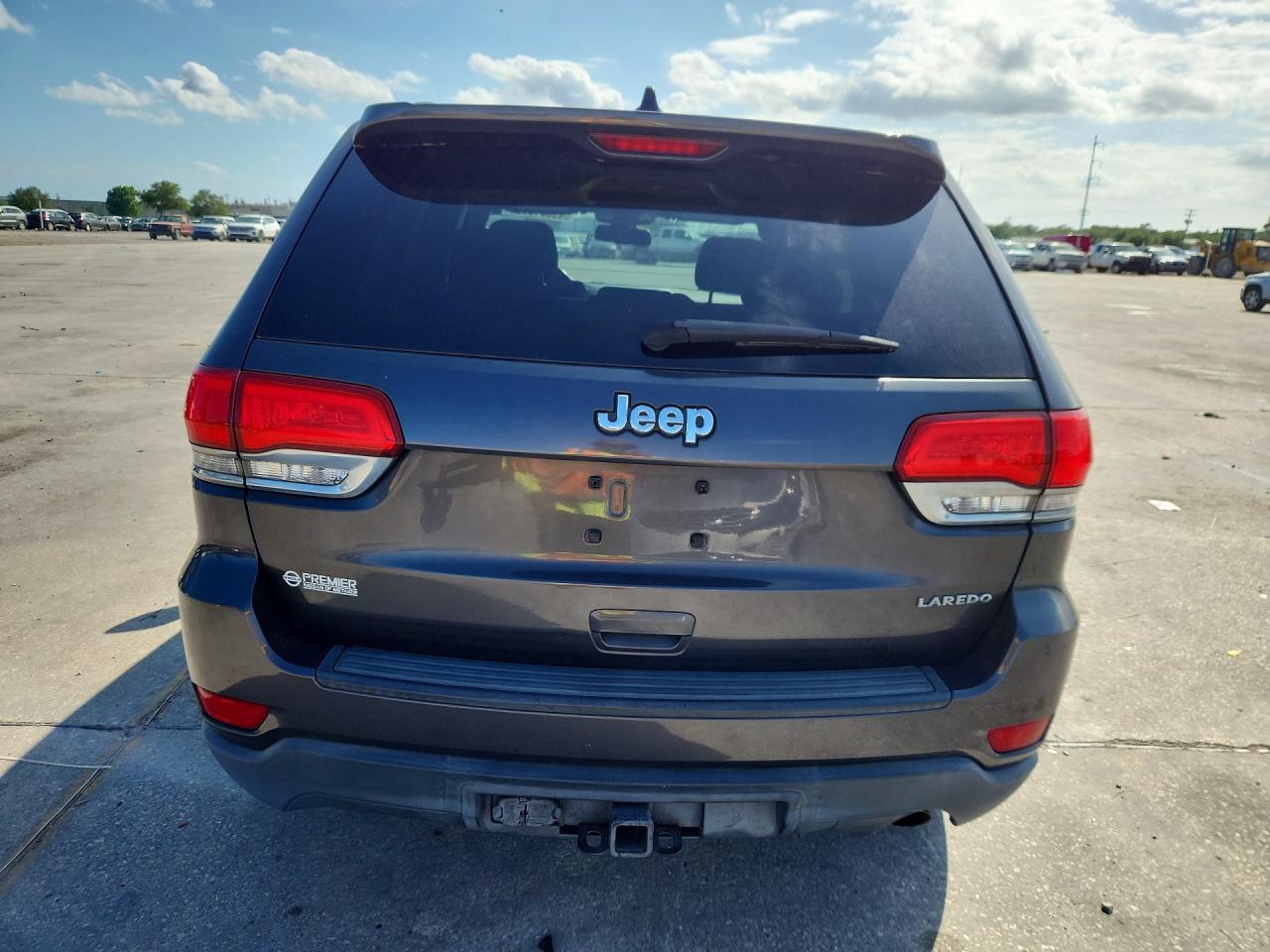 2015 JEEP GRAND CHEROKEE LAREDO photo 11