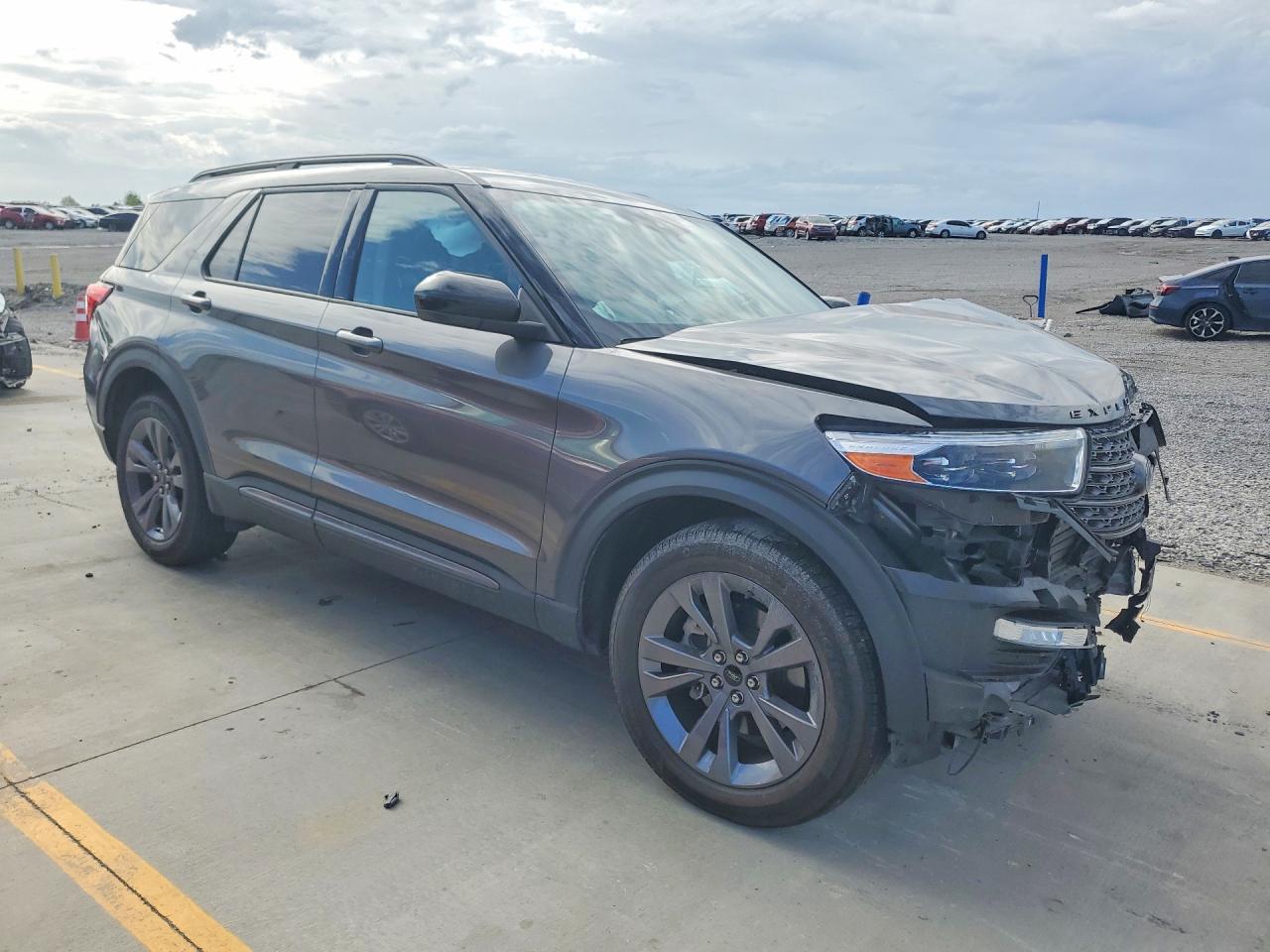 2023 FORD EXPLORER XLT photo 7
