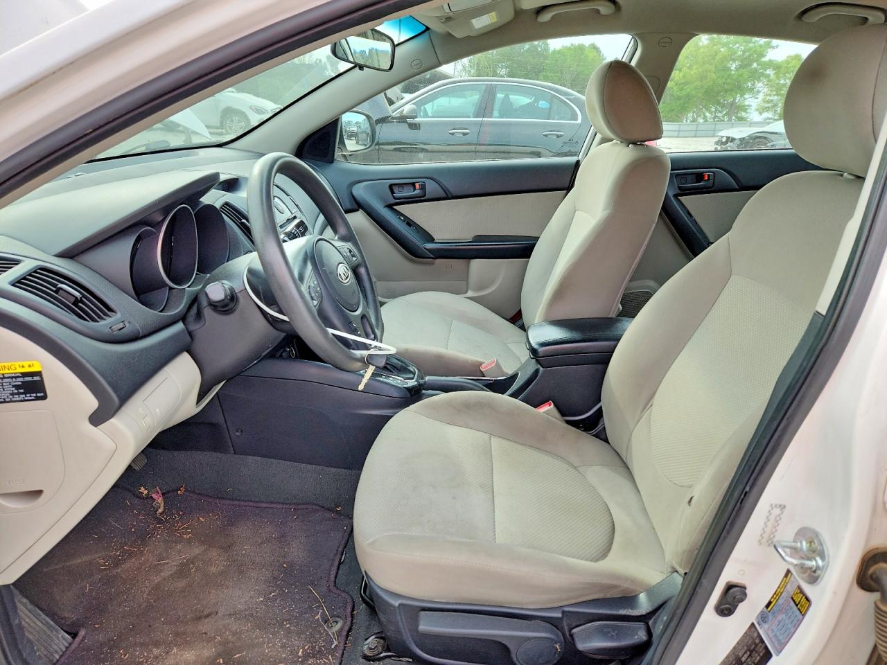 2012 KIA FORTE EX photo 13