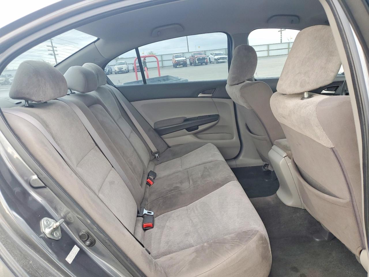 2010 HONDA ACCORD LXP photo 19