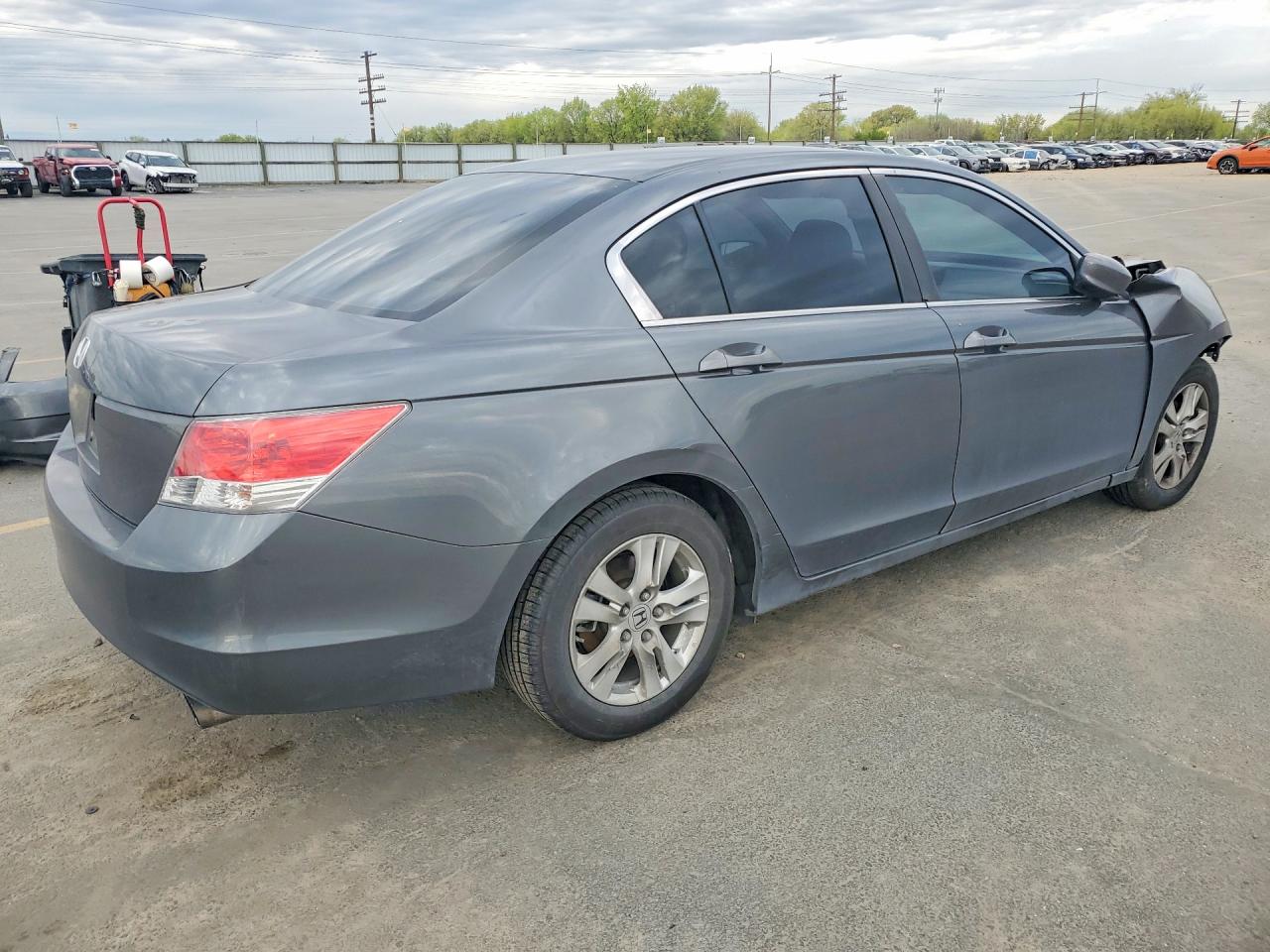 2010 HONDA ACCORD LXP photo 5