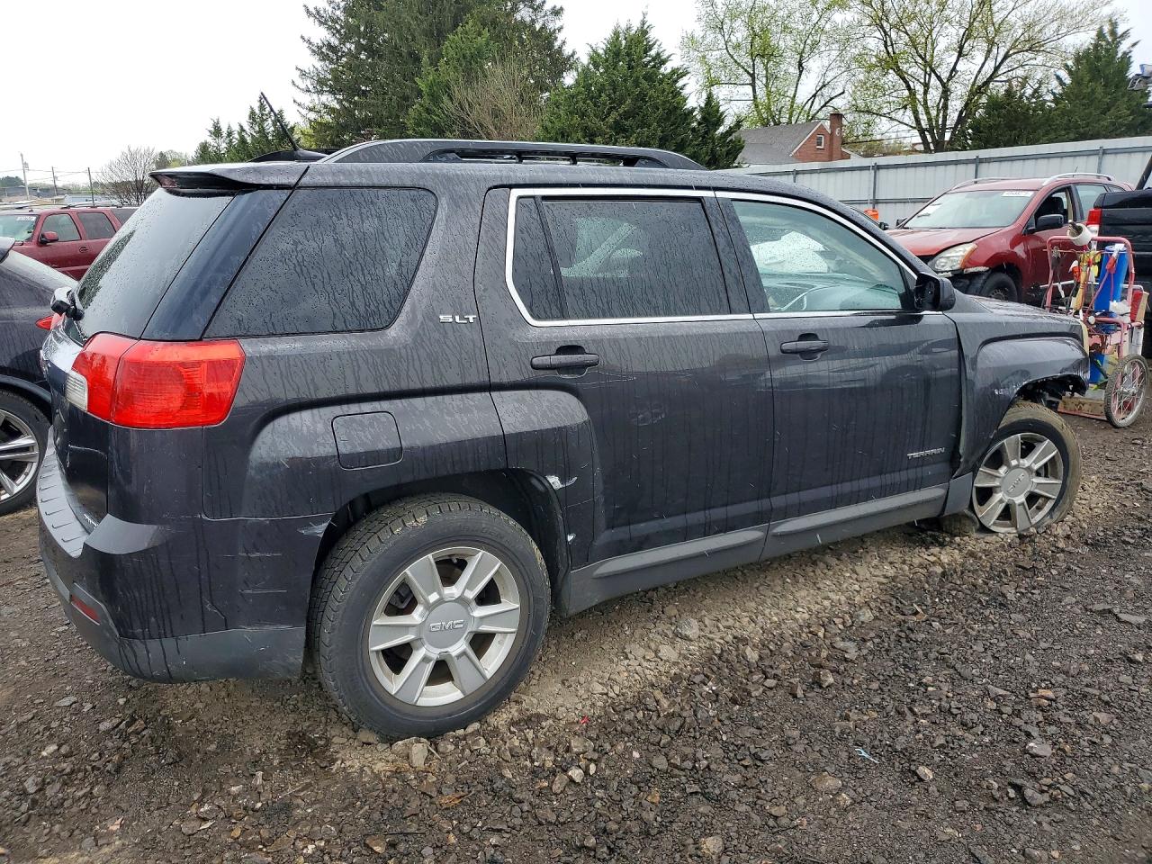 2013 GMC TERRAIN SLT photo 5