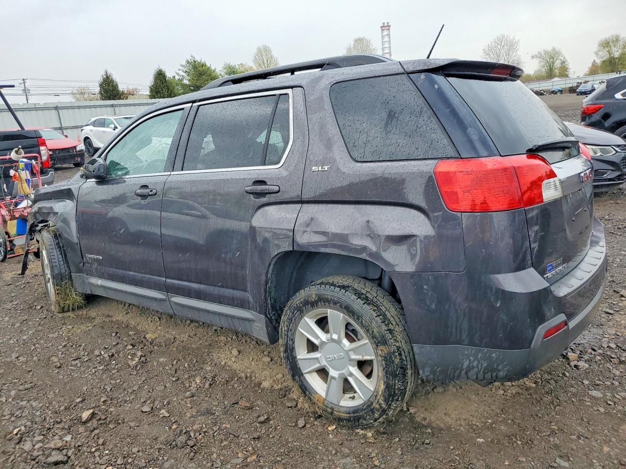 2013 GMC TERRAIN SLT photo 3