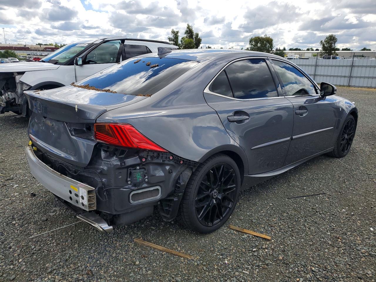 2019 LEXUS IS 300 photo 5