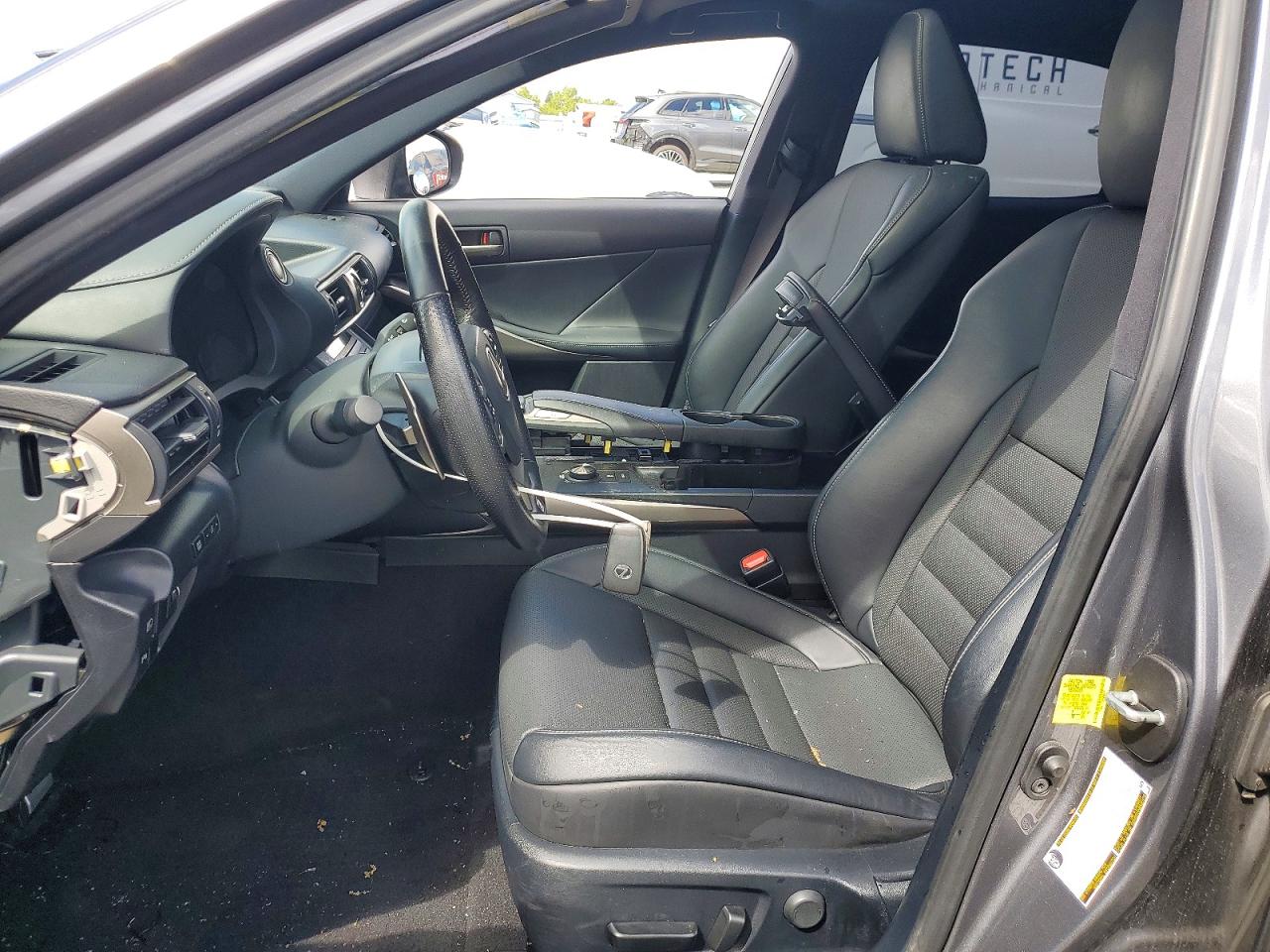 2019 LEXUS IS 300 photo 13