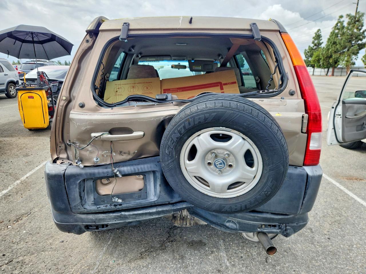 2002 HONDA CR-V LX photo 16