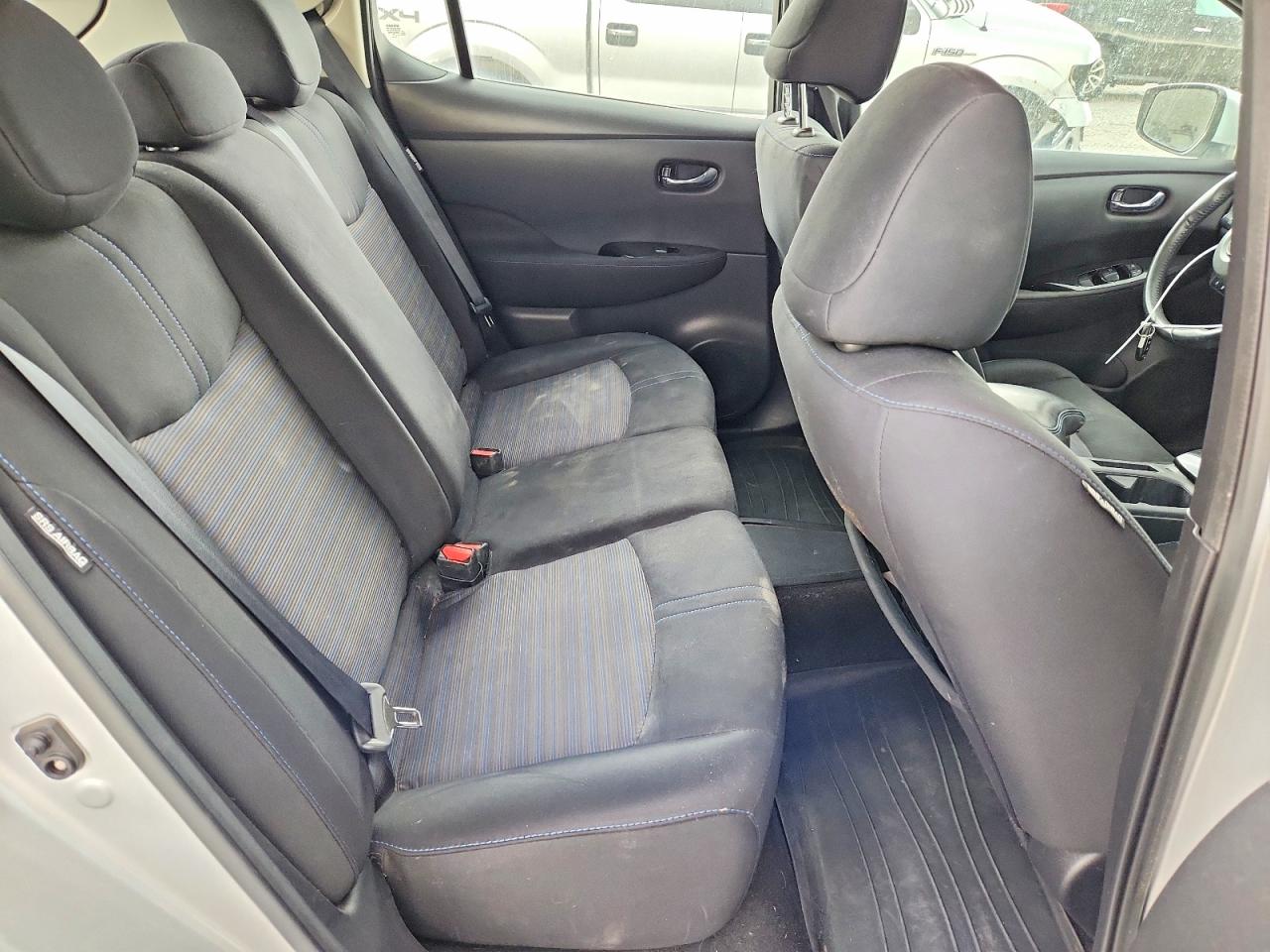 2020 NISSAN LEAF SV PLUS photo 31