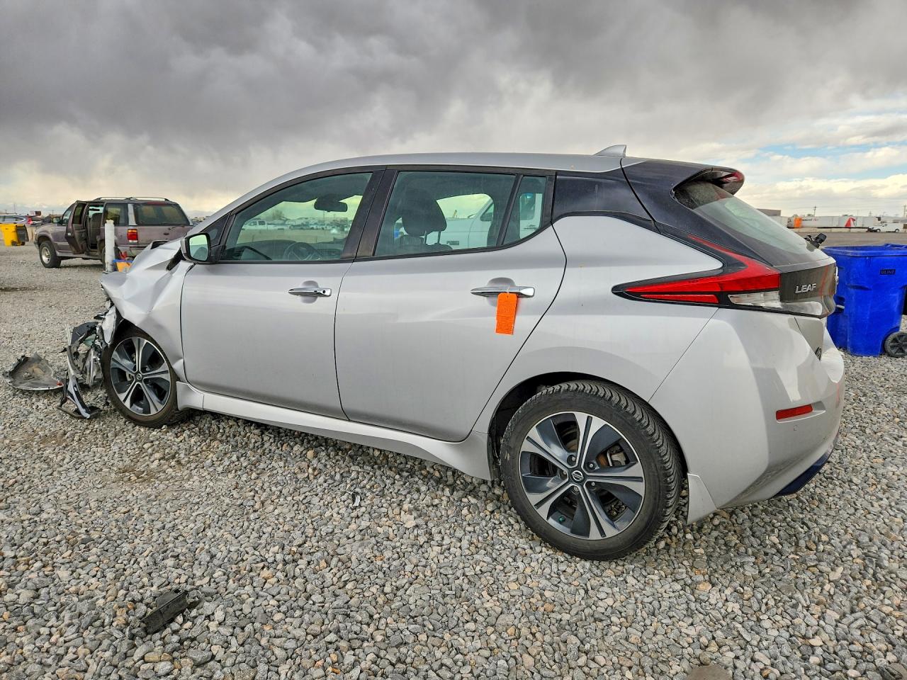 2020 NISSAN LEAF SV PLUS photo 4