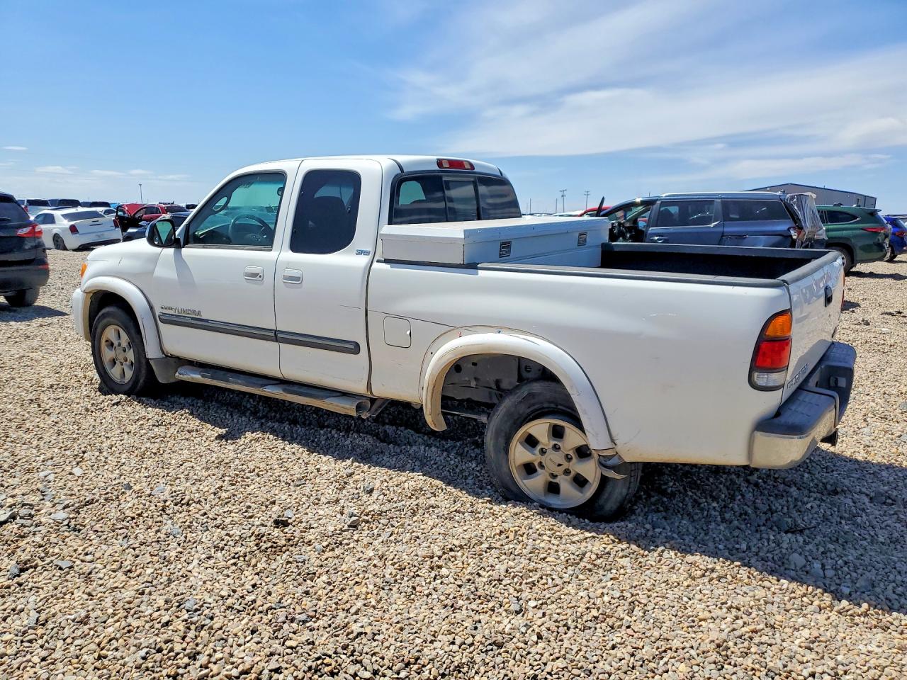 2004 TOYOTA TUNDRA ACCESS CAB SR5 photo 2