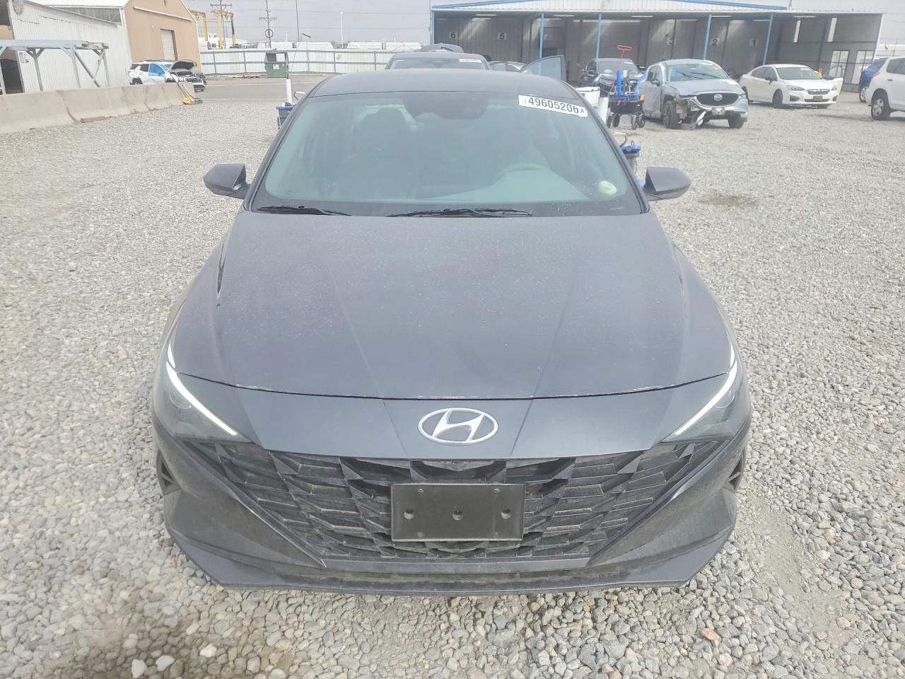 2023 HYUNDAI ELANTRA SE photo 9