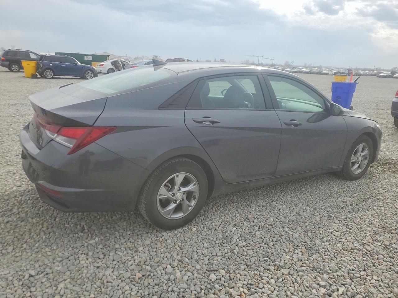 2023 HYUNDAI ELANTRA SE photo 5