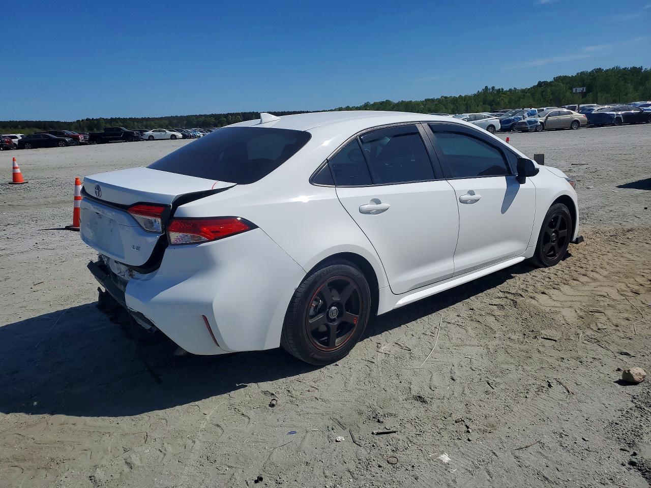 2022 TOYOTA COROLLA LE photo 5