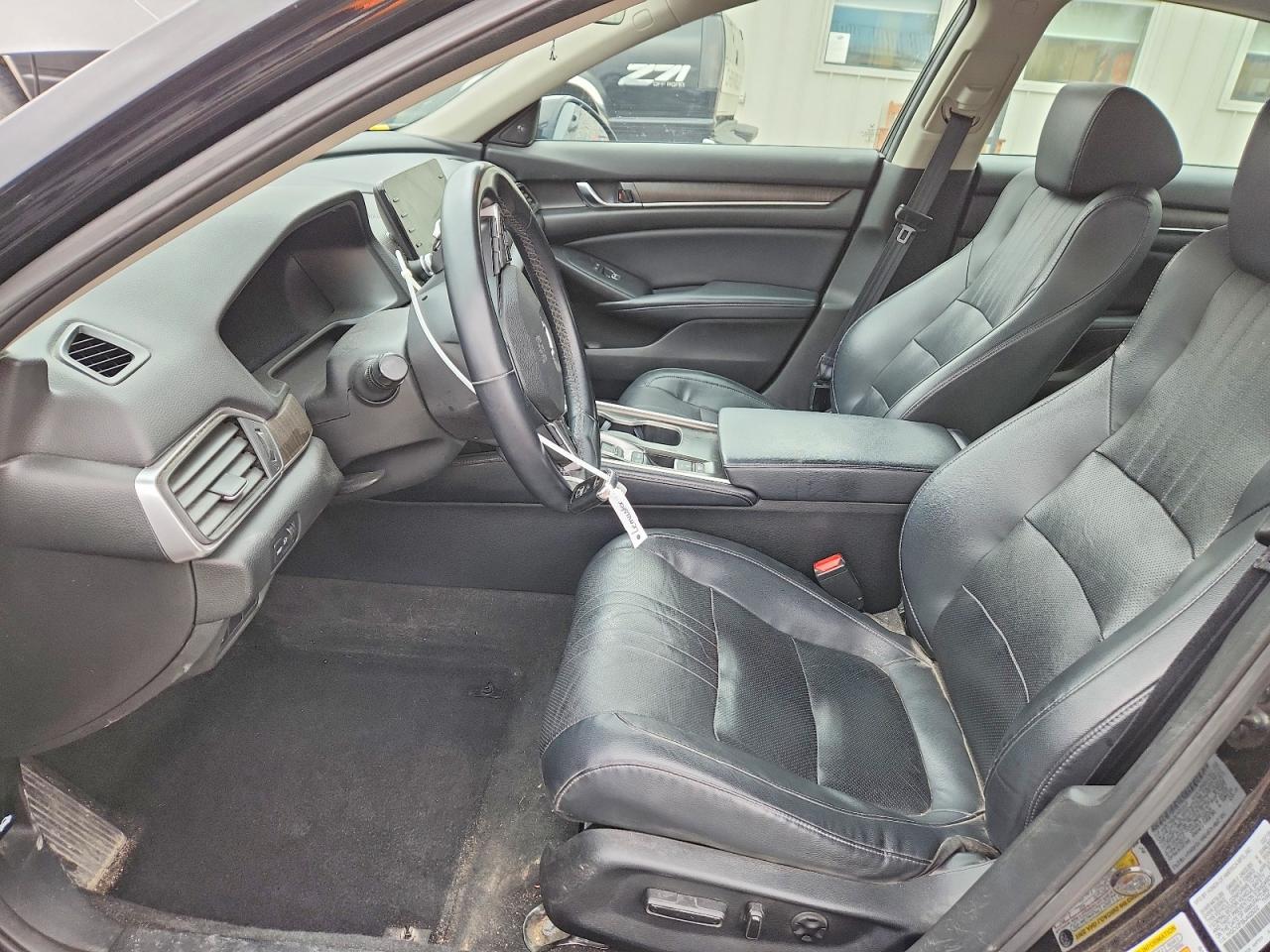 2018 HONDA ACCORD EXL photo 13