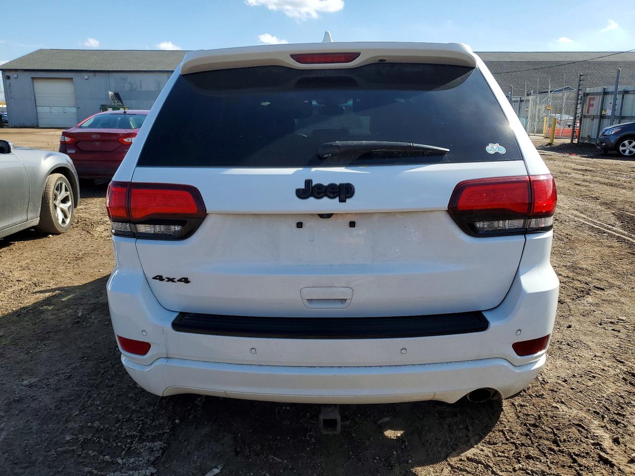 2018 JEEP GRAND CHEROKEE LAREDO photo 6