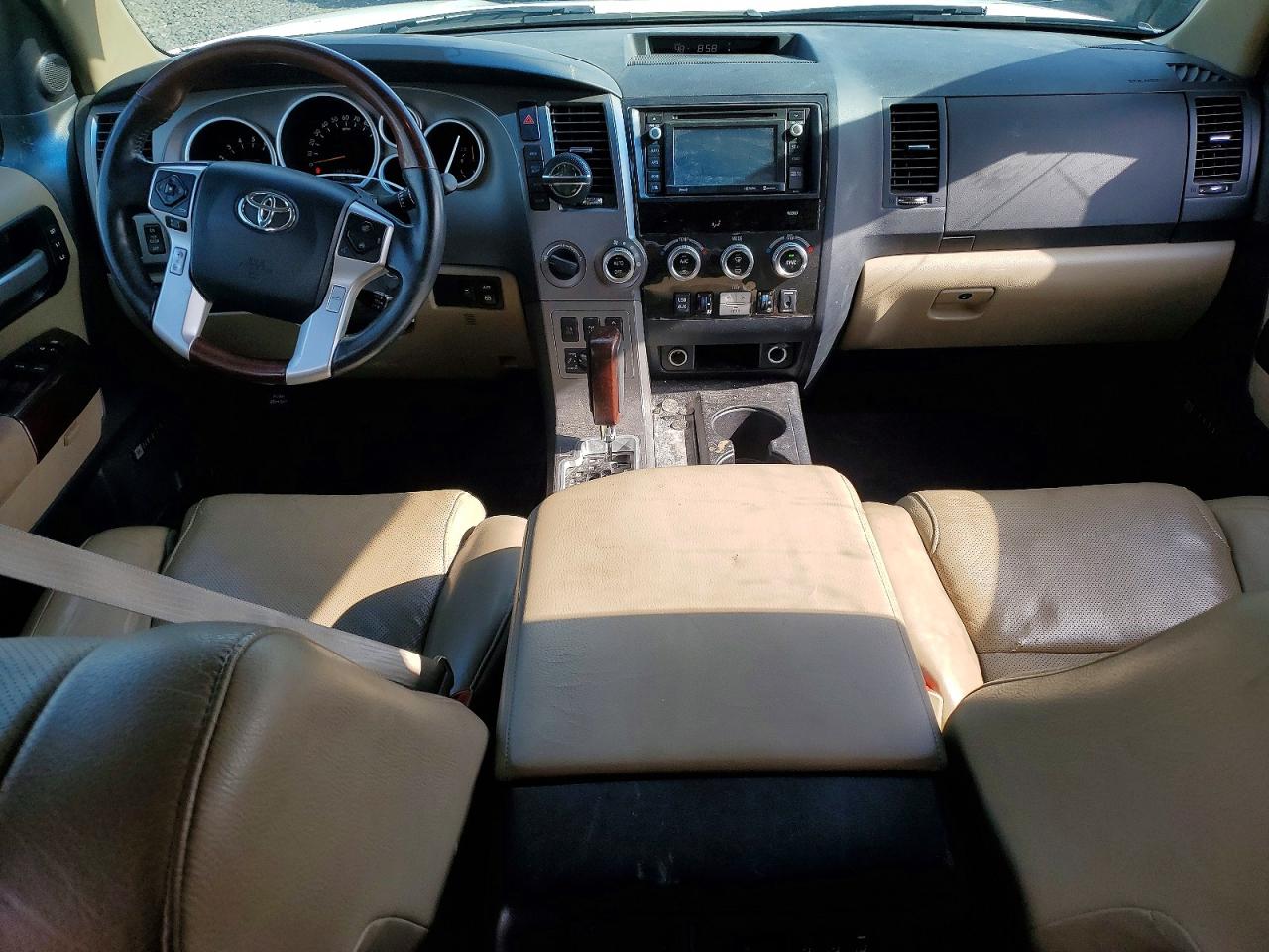 2016 TOYOTA SEQUOIA PLATINUM photo 21