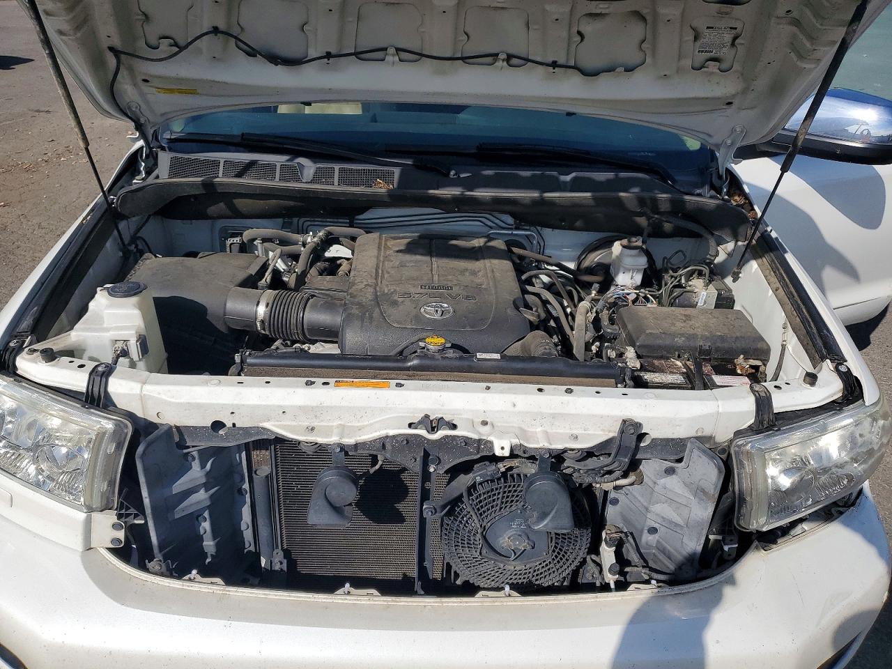 2016 TOYOTA SEQUOIA PLATINUM photo 33