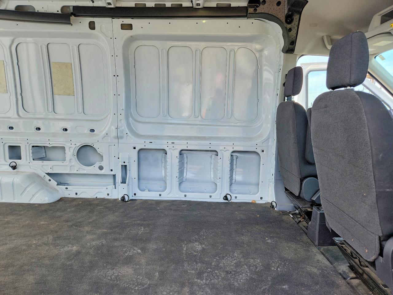 2017 FORD TRANSIT 250 DELIVERY VAN photo 21