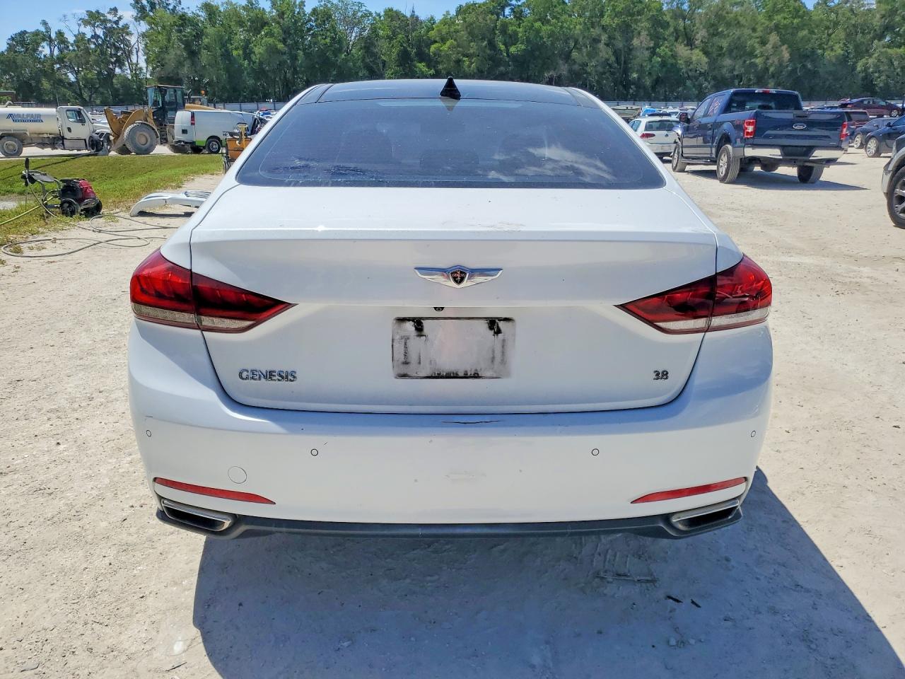 2015 HYUNDAI GENESIS 3.8L photo 16