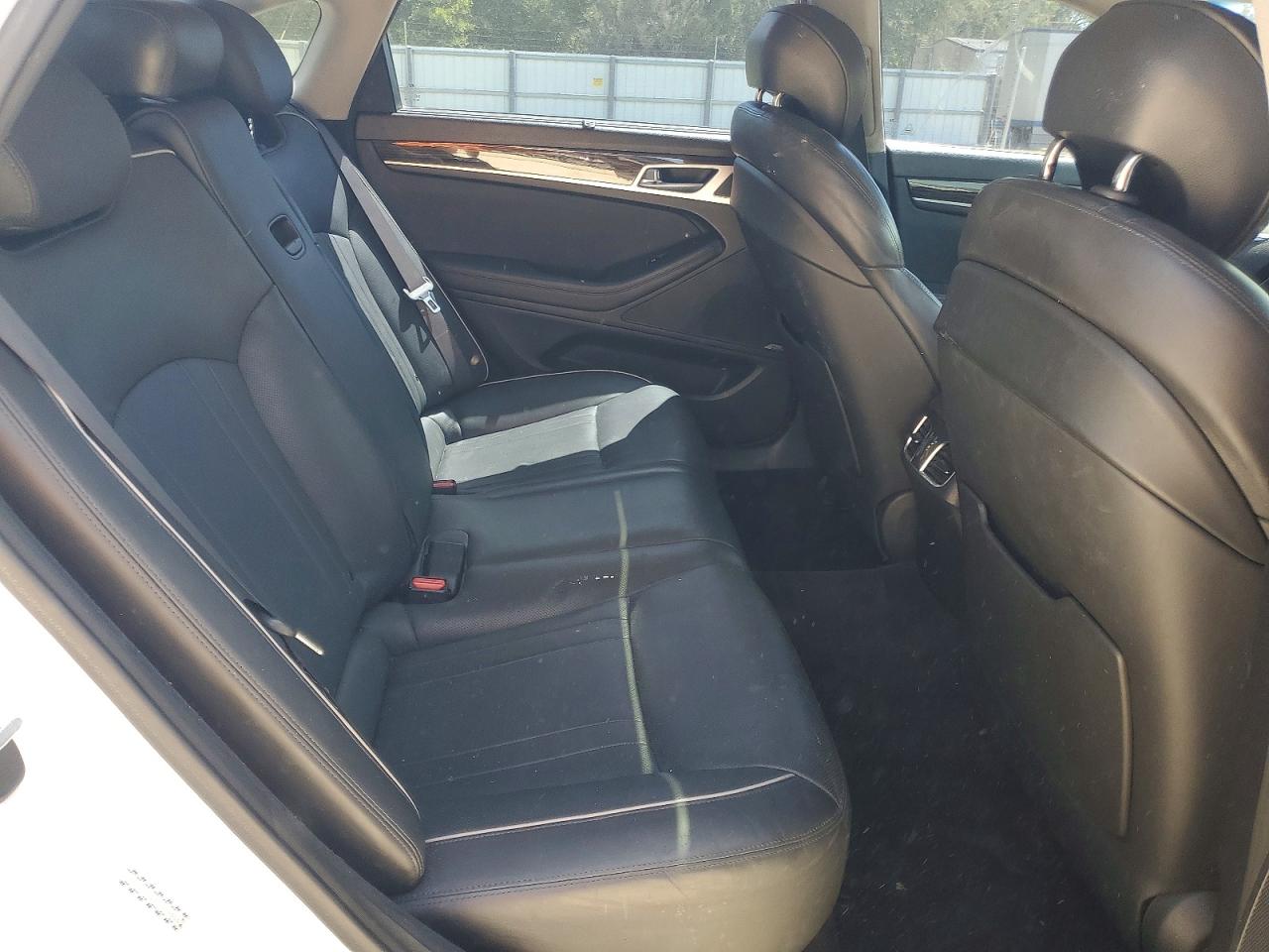 2015 HYUNDAI GENESIS 3.8L photo 28