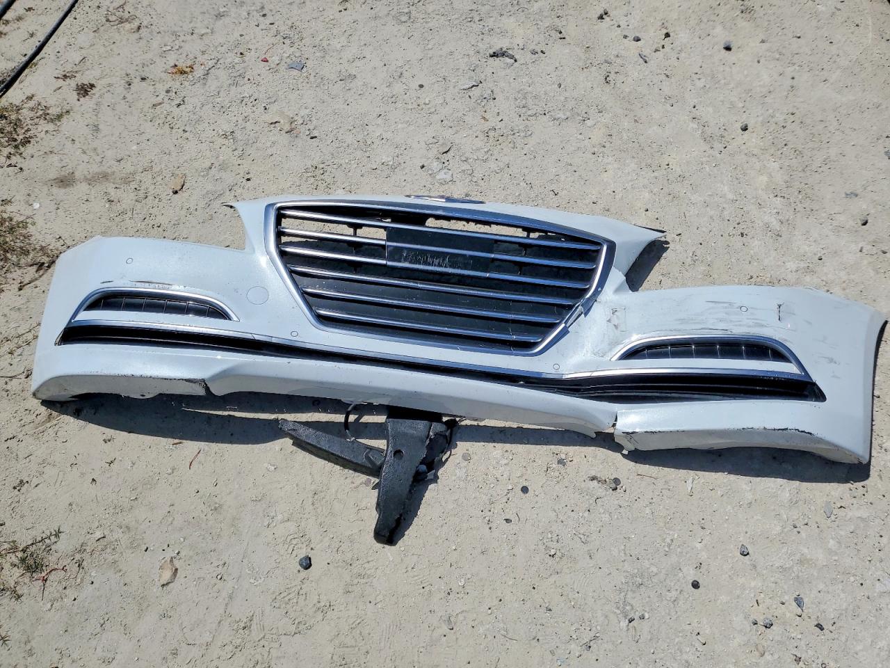 2015 HYUNDAI GENESIS 3.8L photo 34