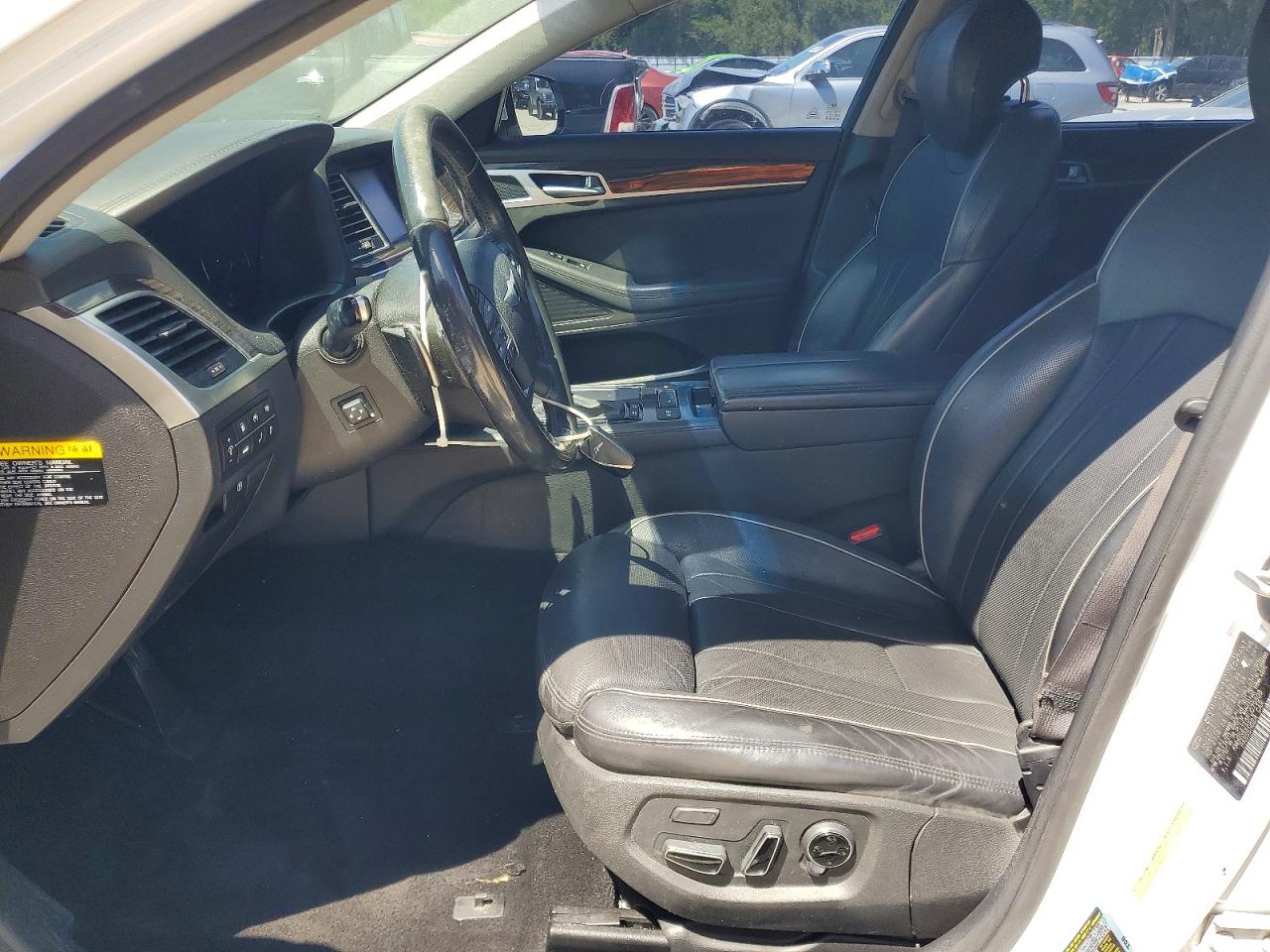 2015 HYUNDAI GENESIS 3.8L photo 19