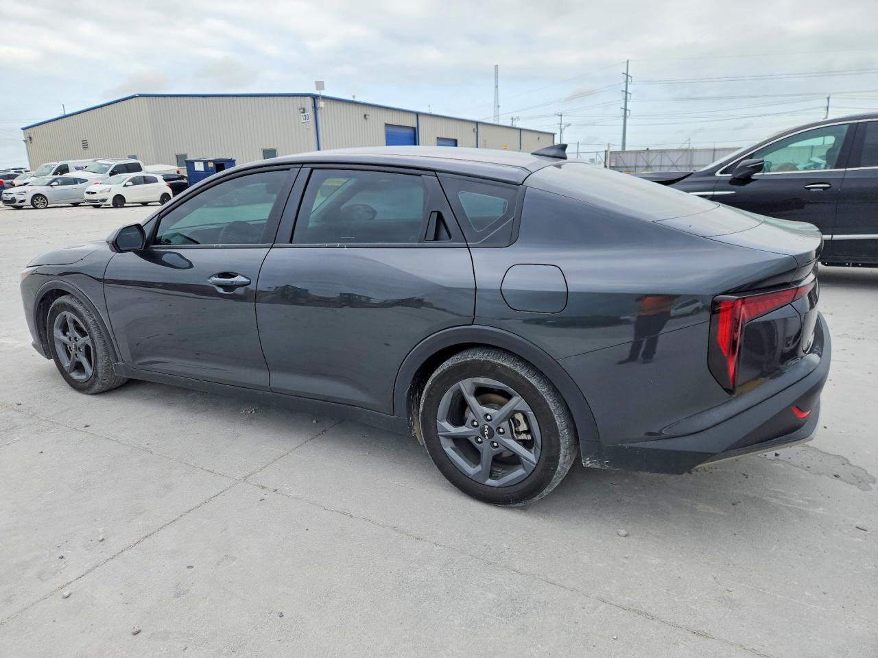 2025 KIA K4 LXS photo 4
