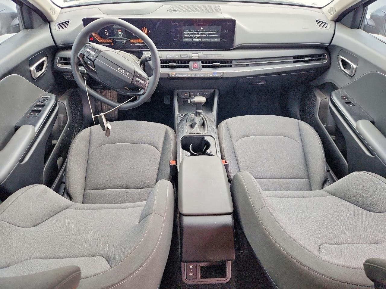 2025 KIA K4 LXS photo 22